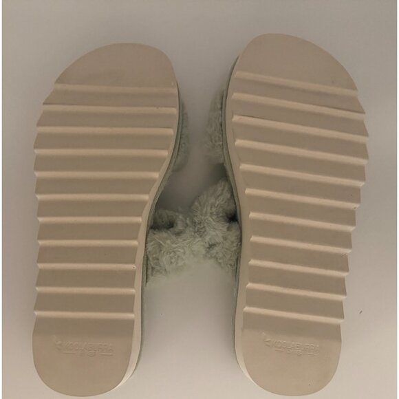UGG Koolaburra Plush 9 Sage Green Double-Strap Faux Fur Slides New W/O Box Cozy - Picture 5 of 10